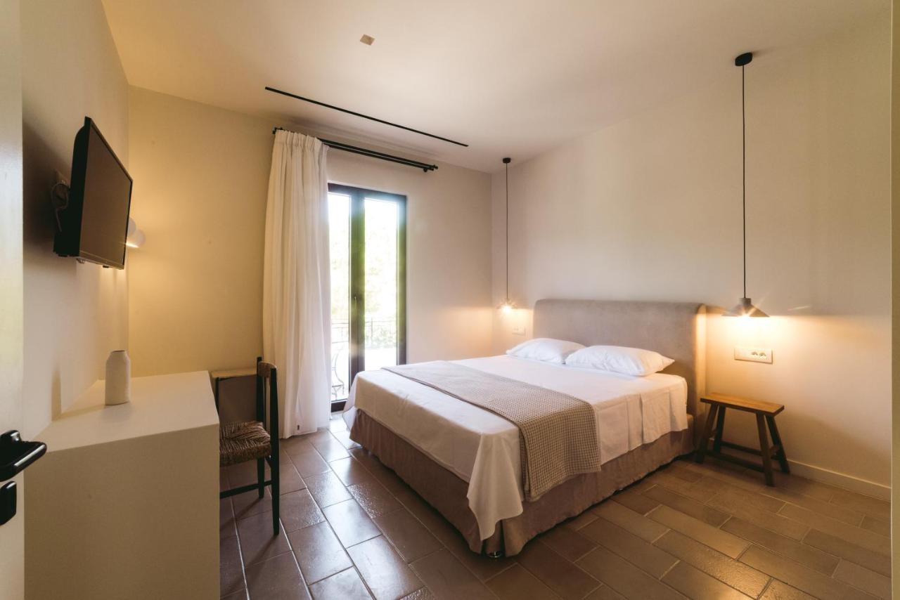 Yasemi Hotel Аргостолион Екстериор снимка