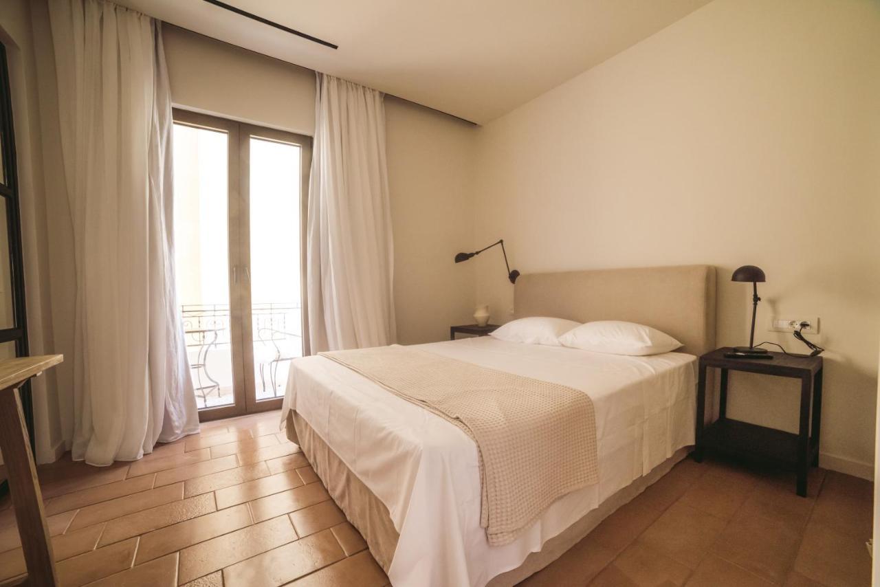 Yasemi Hotel Аргостолион Екстериор снимка