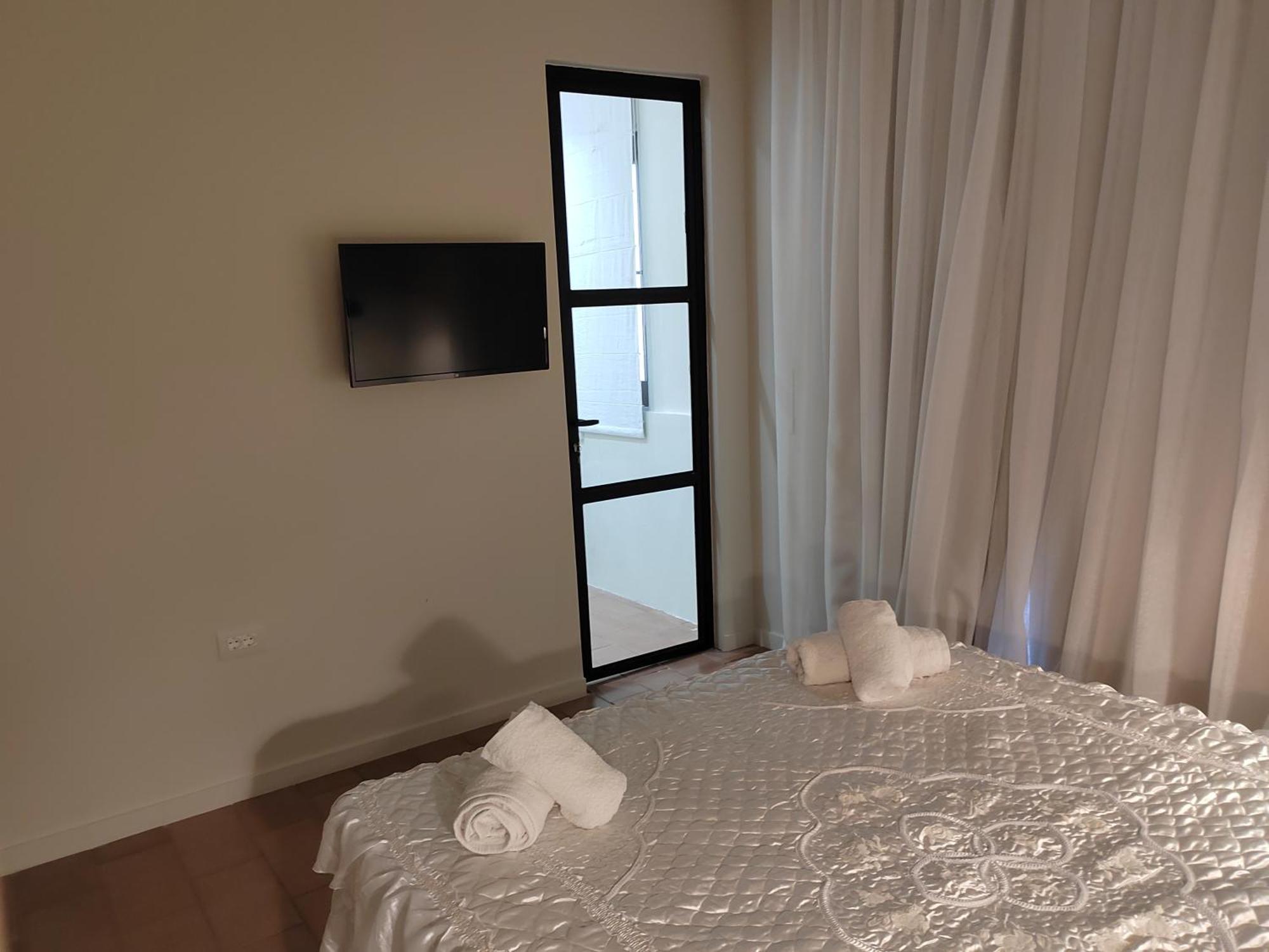 Yasemi Hotel Аргостолион Стая снимка